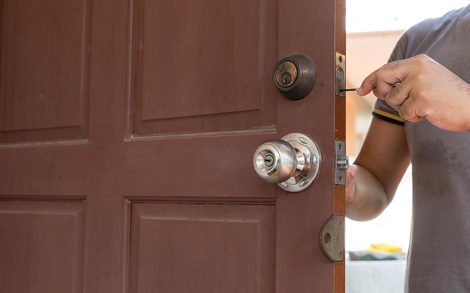 ouvrir une porte Maurepas